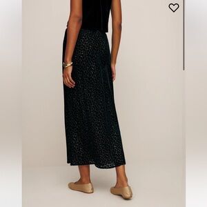 Reformation Layla velvet skirt NWT size 0